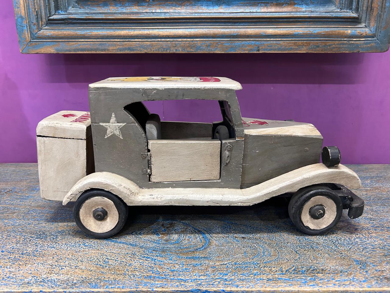 Vintage Jeep Canada Home Decor