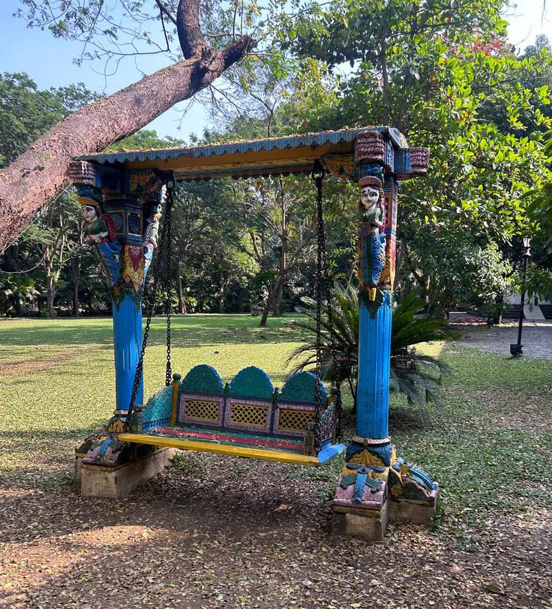 A Testament to Gujarat’s Architectural Legacy – The Induscraft Wooden Swing