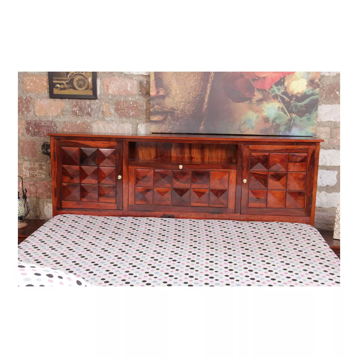 Antilla Deux Geometric Blockwork Design Sheesham Wood Bed
