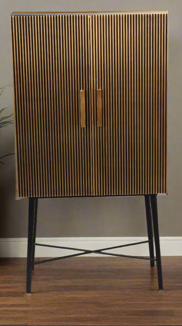 Bar cabinet