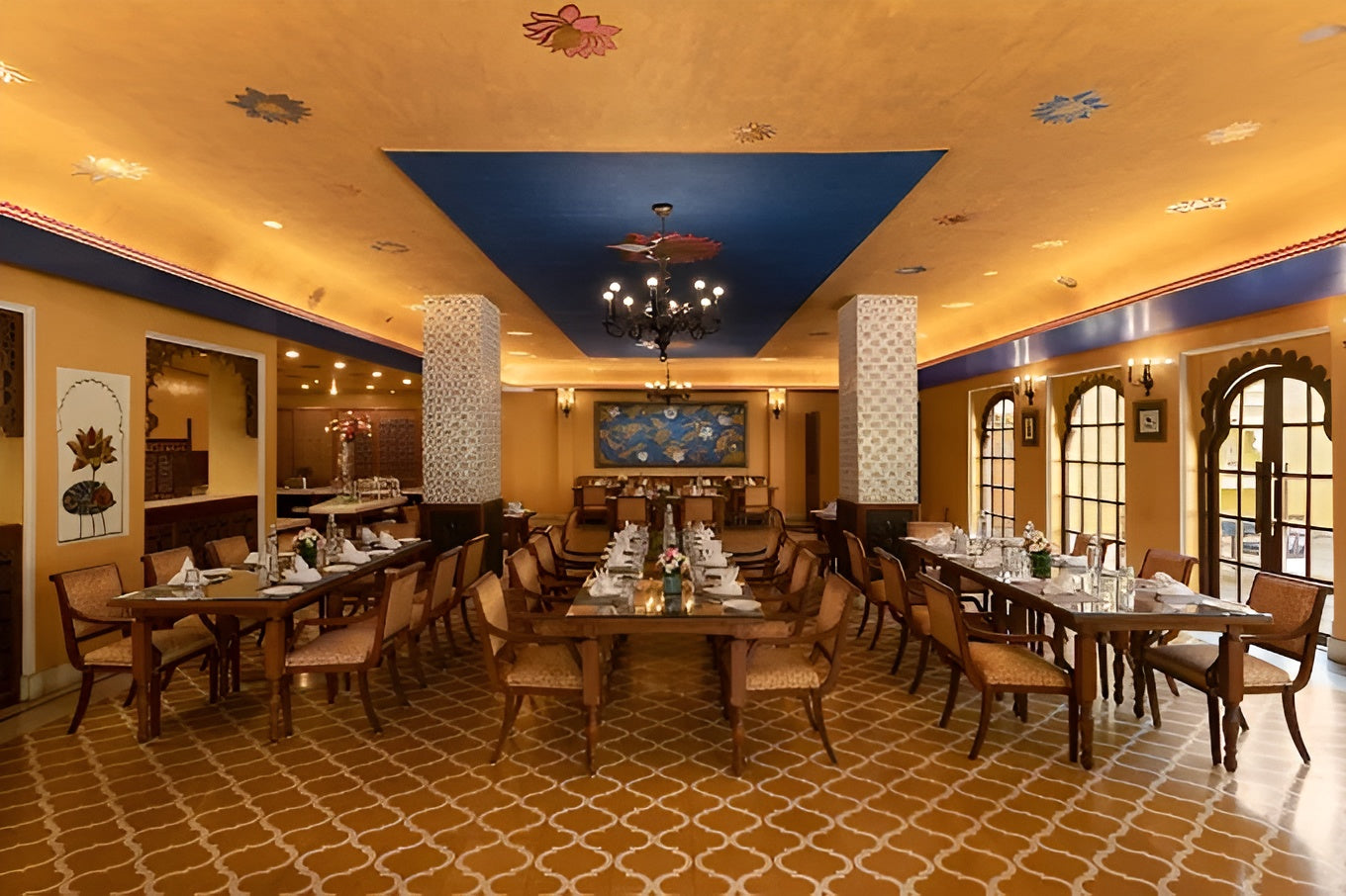 Furniture_for_Hotels_and_Restaurants